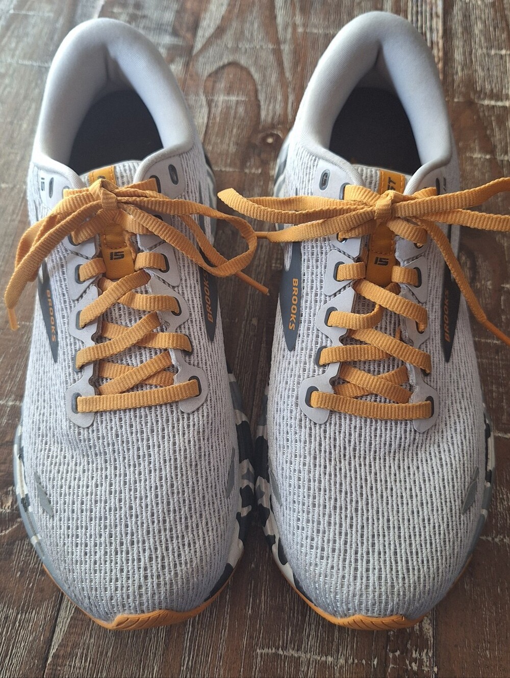 Brooks Ghost Women's Running Shoes Size 9 Lightweight White/Gray Athletic Shoe - Picture 9 of 9